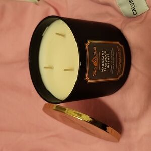 Body & Bathworks White Barn candle